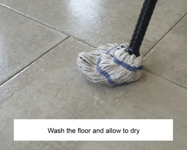 LTP Tile Cleaner 1ltr - Image 2
